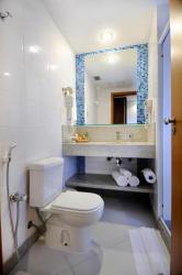 Double Room with Sea View 5