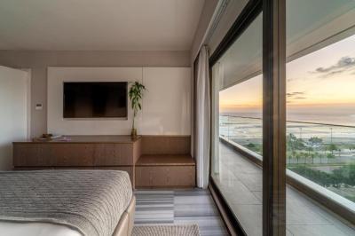 Suite with Private Pool 8