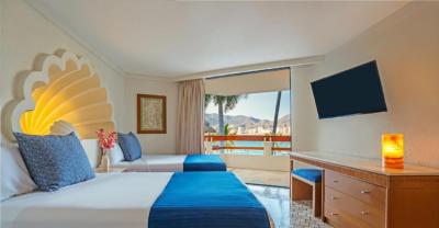 Deluxe  Room Partial Sea View 1