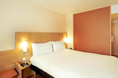 Standard Double Room 1