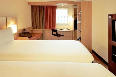 Standard Twin Room 2