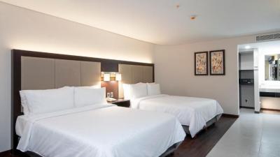 Standard Room with Two Queen Beds 2
