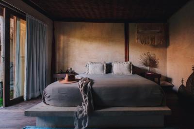 Standard Double Room 4
