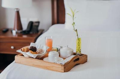 Deluxe Room with Two Double Beds 1