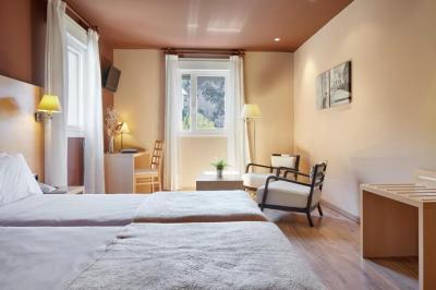 Habitaci&oacute;n Triple B&aacute;sica 3