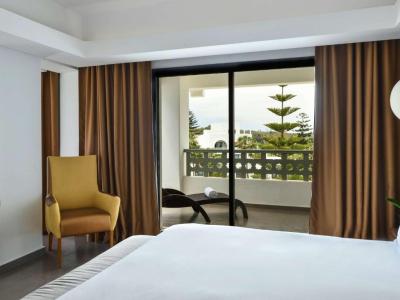 Junior King Suite 8