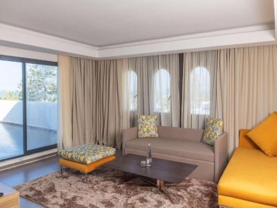 Exclusive Duplex King Suite with Ocean View 9