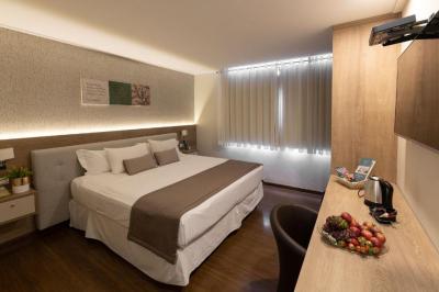 Premier Master King Suite - Non-Smoking 6