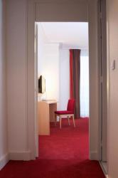 Suite with One Double Bed and Sofa Bed 6