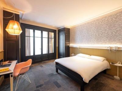 Junior Suite - City Side 7
