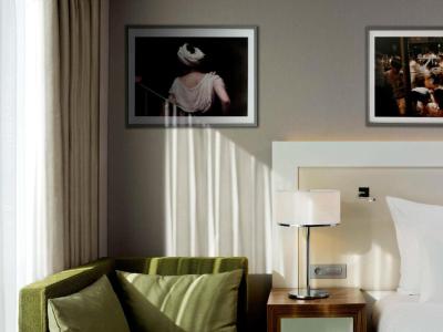 Deluxe King Room 1