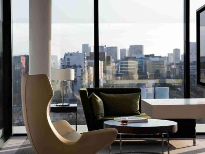 Junior King Suite With Panoramic View 3