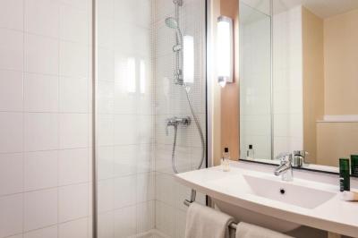 Standard Twin Room 3