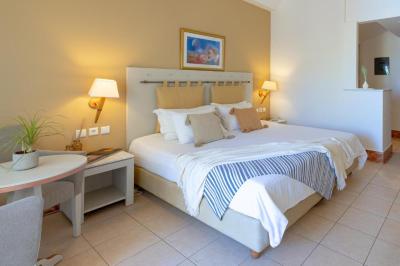 Twin Room with Side Sea View 1