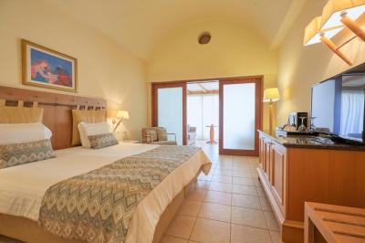 Junior Suite with Sea View 4