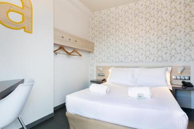 Small Double Room 5