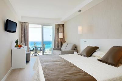 Junior Suite con Vista Mare 4