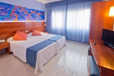 Double or Twin Room with Extra Bed (2 Adults + 1 Child) 3