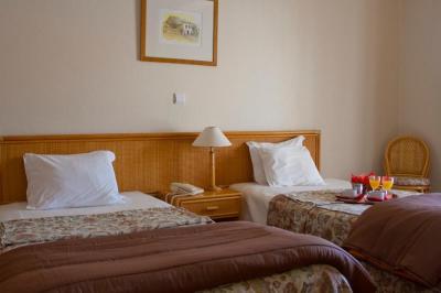 Twin Room 2