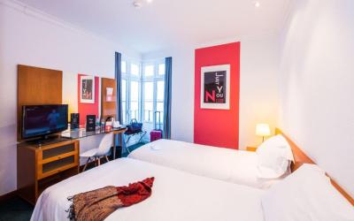 Twin Room 2