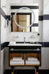 Quarto Queen Privil&eacute;gio 6