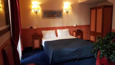 Classic Double or Twin Room 4