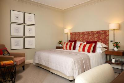 Deluxe Junior Suite 10