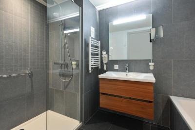 Deluxe Suite 2