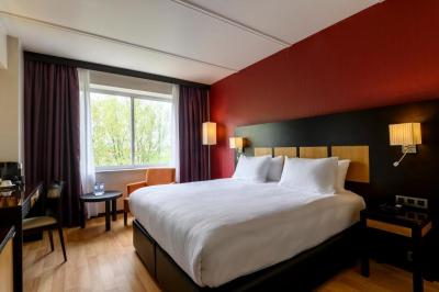 Chambre Lit King-Size Ex&eacute;cutive 1