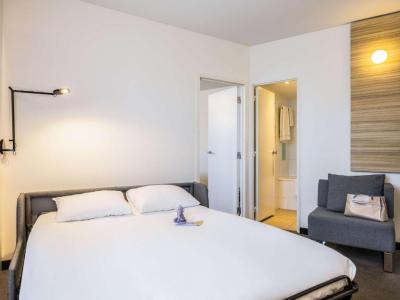 Executive Queen Suite 5