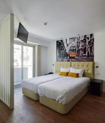 One-Bedroom Apartment (3 Adults) 1
