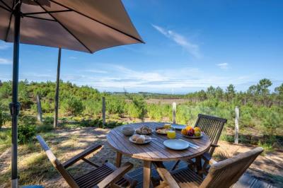 Three-Bedroom Bungalow with Panoramic View 7