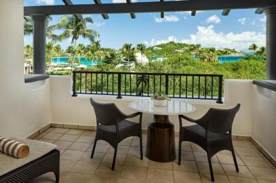 Club Resort View, Club level, Guest room, 2 Double, Balcony 4