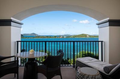 Club Ocean Front Balcony, Club level, Guest room, Balcony 8