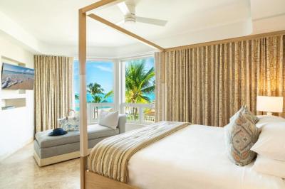 Villas Luxury Two-Bedroom Suite 3