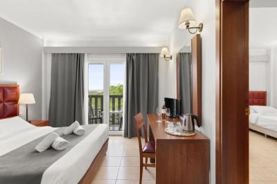 Two-Bedroom Family Room with Land View 3