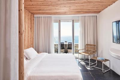 Premium Double Room Sea View 6