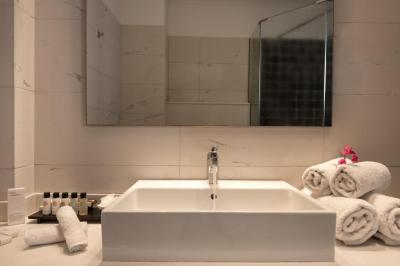 Junior Suite with Private Pool 5