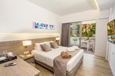 One-Bedroom Family Suite Annex 7