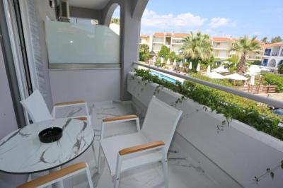 Deluxe Double Room 6