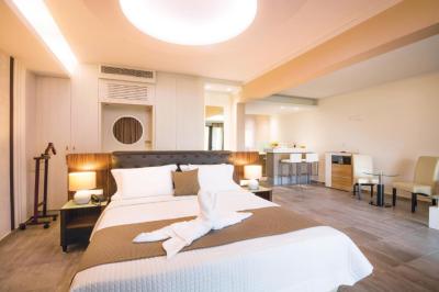Suite frente a la playa con vistas al mar 2
