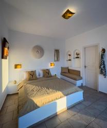 Deluxe Double Room with Pool View 2