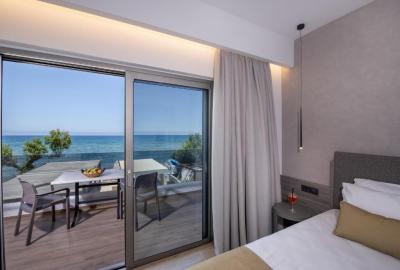 Junior Suite with Sea View 5