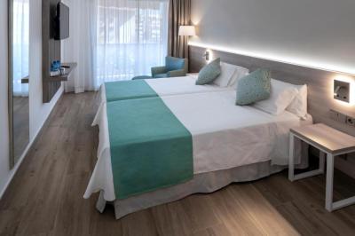 Quarto Duplo com Vista Mar Lateral (2 Adultos) 5