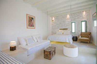 Family Room with Sea View 6