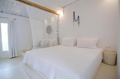Deluxe Room with Sea View 8