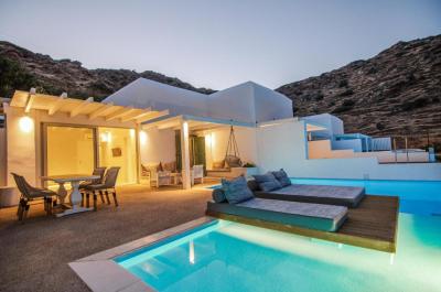 Villa with Private Pool 11