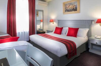 Triple Room with Bath 5