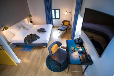 Family Suite with Spa Access Included 4
