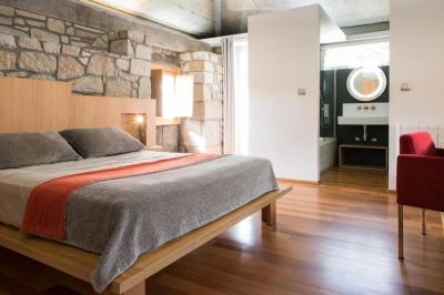 Double or Twin Room with Spa Access 2